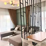 Juglans Aparthotel 4*