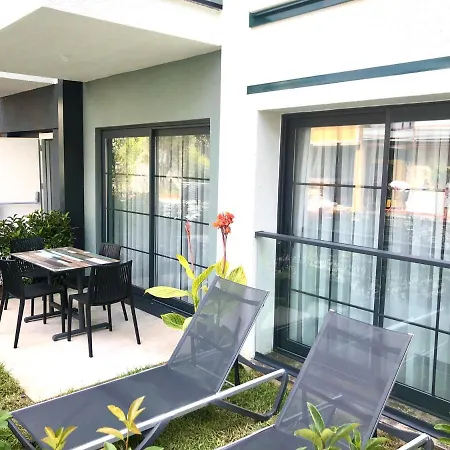 Juglans Hotel apartamentowy 4*