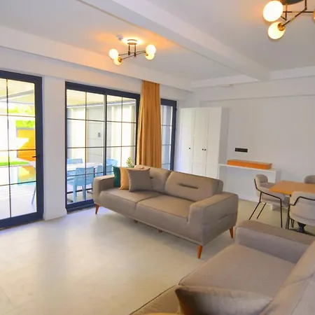 Hotel apartamentowy Juglans 4*